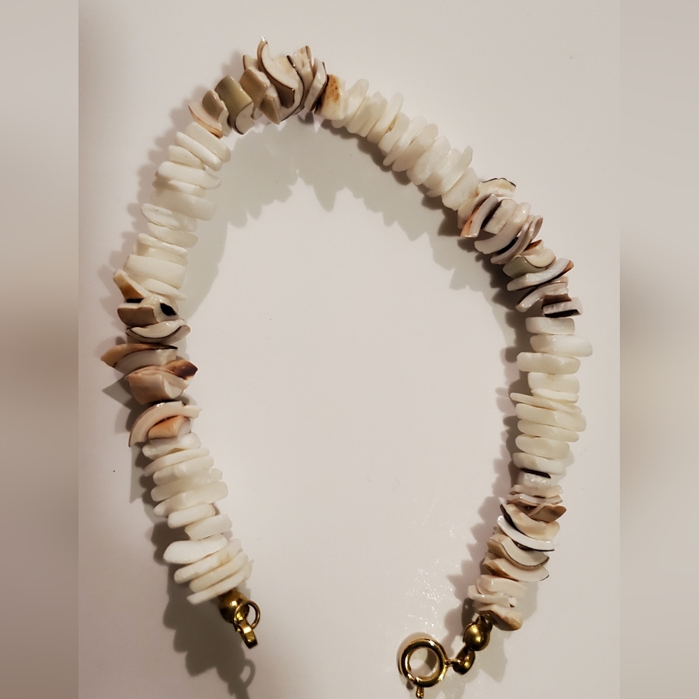 Seashell Bracelet 7 Inches In Length